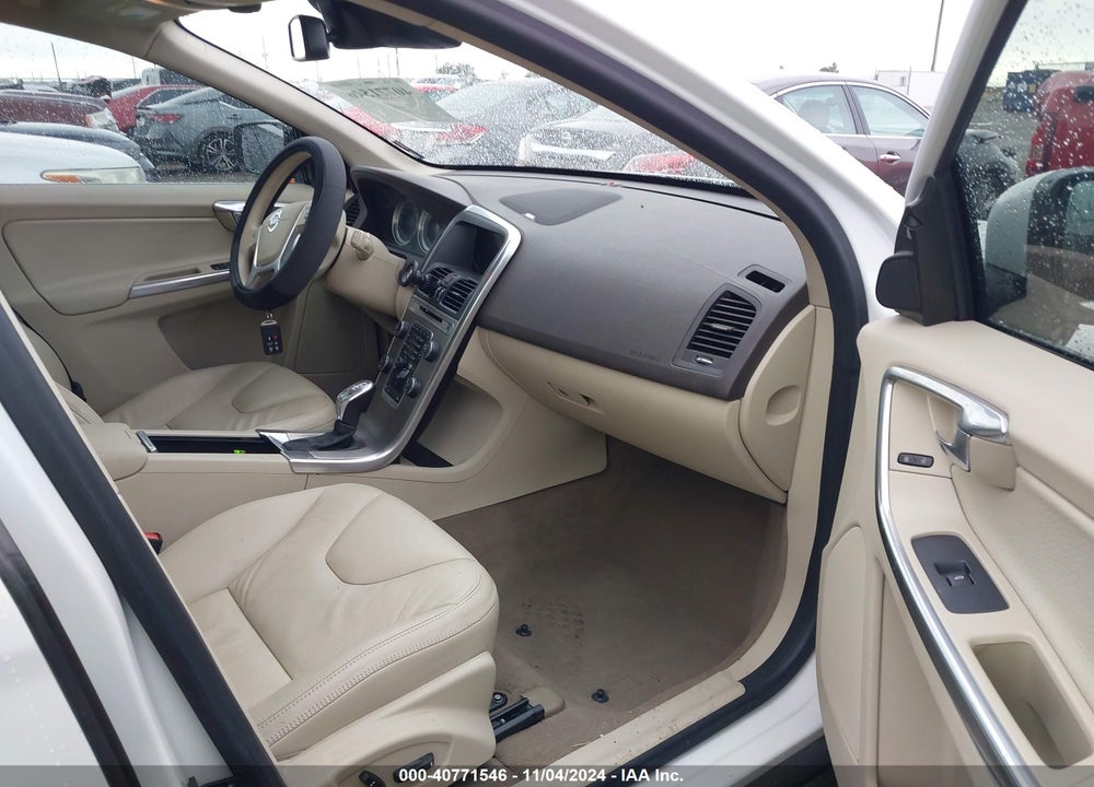 2013 VOLVO XC60 VIN: YV4902DZ3D2444220