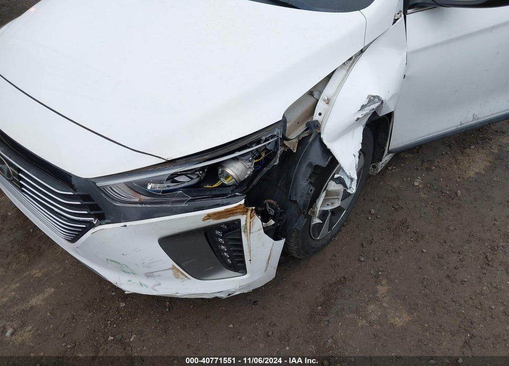 2018 HYUNDAI IONIQ HYBRID SEL VIN: KMHC75LC3JU068956