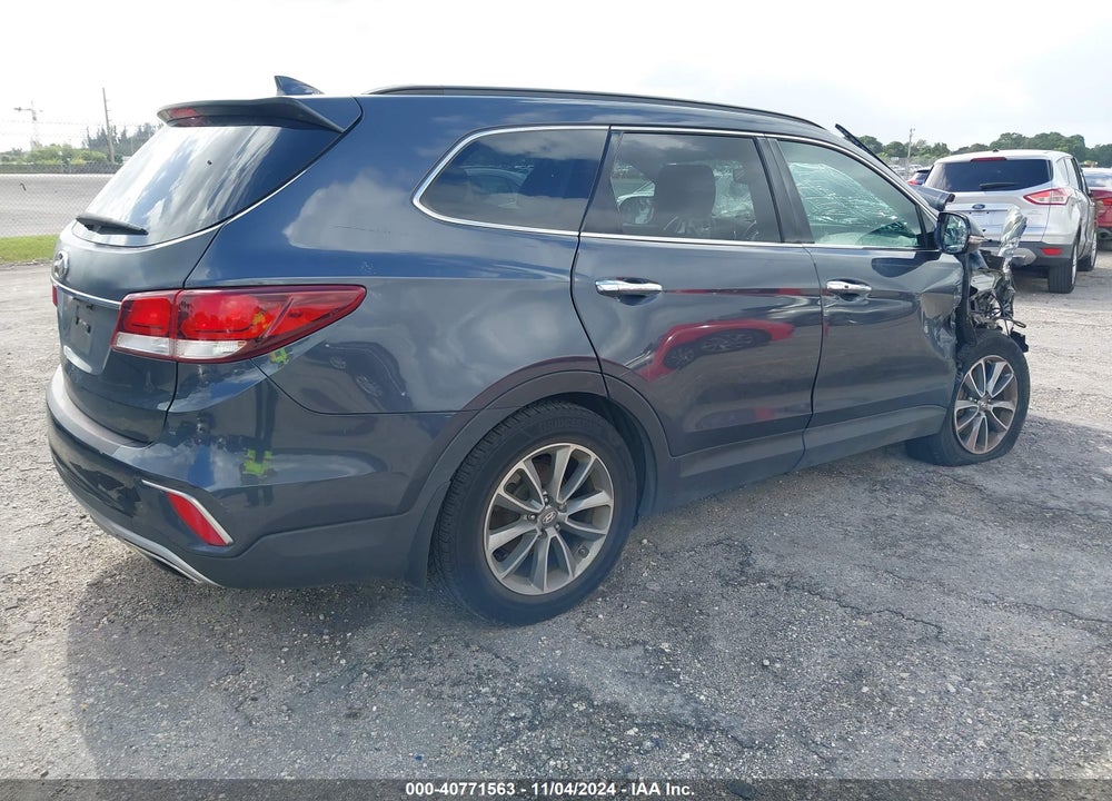 2018 HYUNDAI SANTA FE SE VIN: KM8SN4HF1JU293889