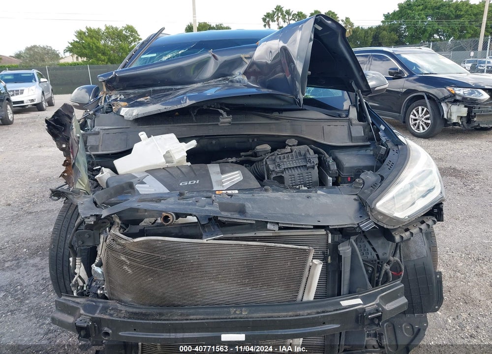 2018 HYUNDAI SANTA FE SE VIN: KM8SN4HF1JU293889