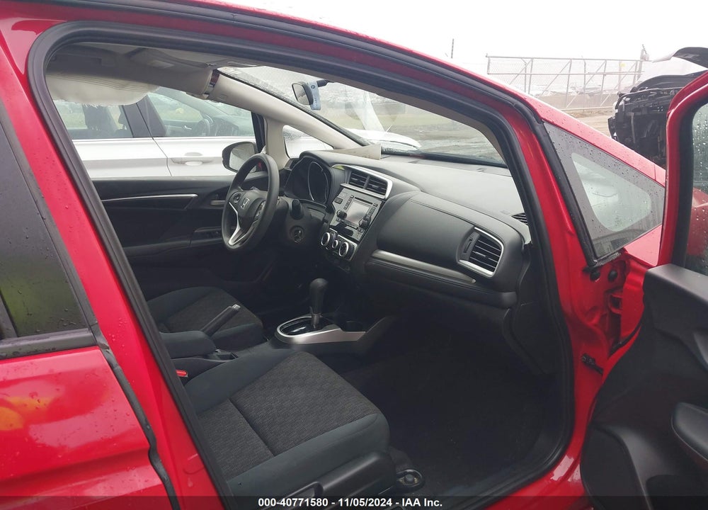 2015 HONDA FIT LX VIN: 3HGGK5H58FM716772