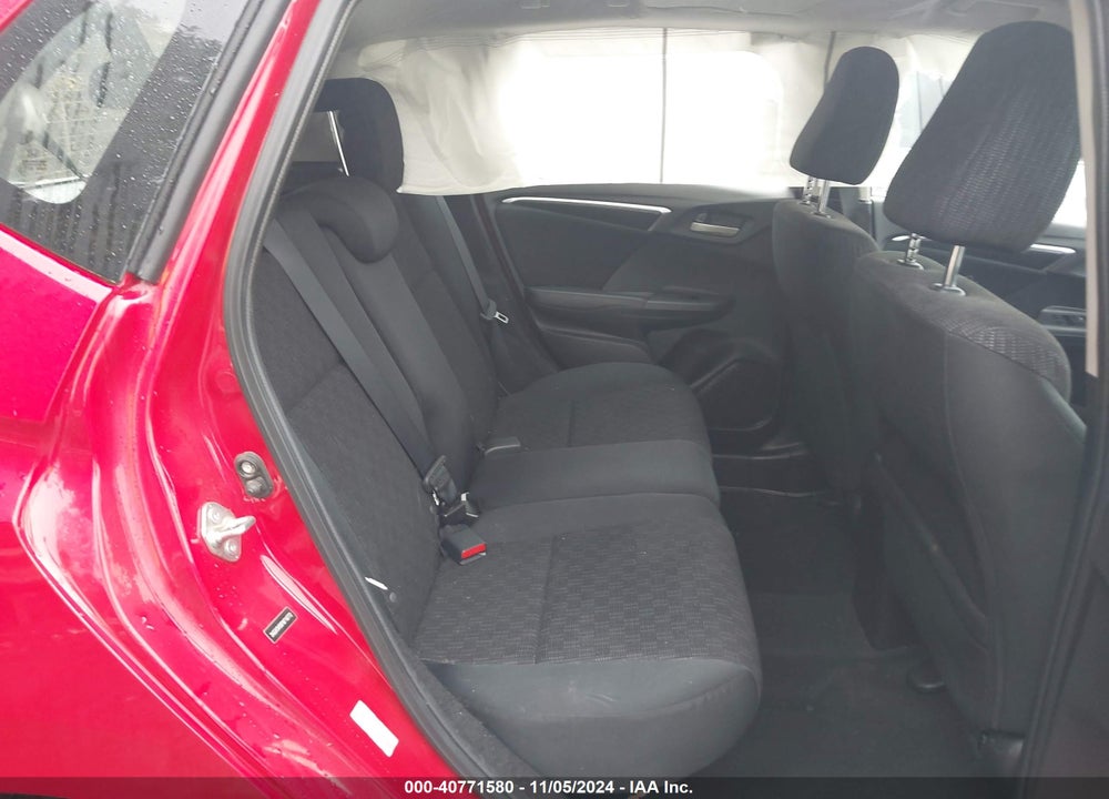 2015 HONDA FIT LX VIN: 3HGGK5H58FM716772