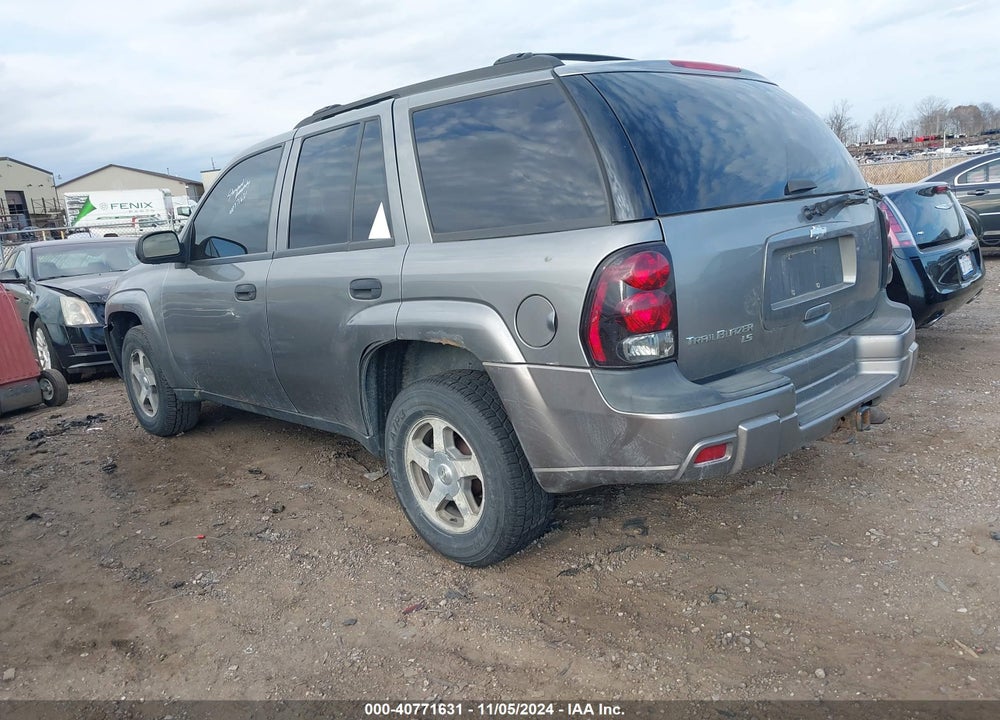 2006 CHEVROLET TRAILBLAZER LS VIN: 1GNDS13S262115427
