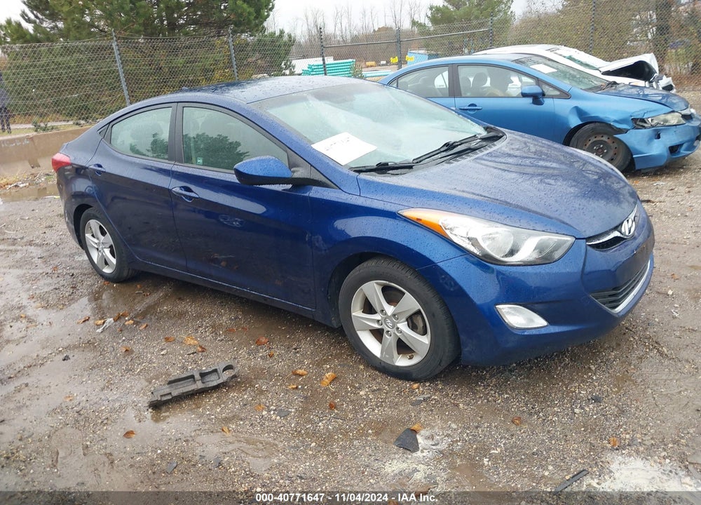 2013 HYUNDAI ELANTRA GLS VIN: KMHDH4AE1DU617526