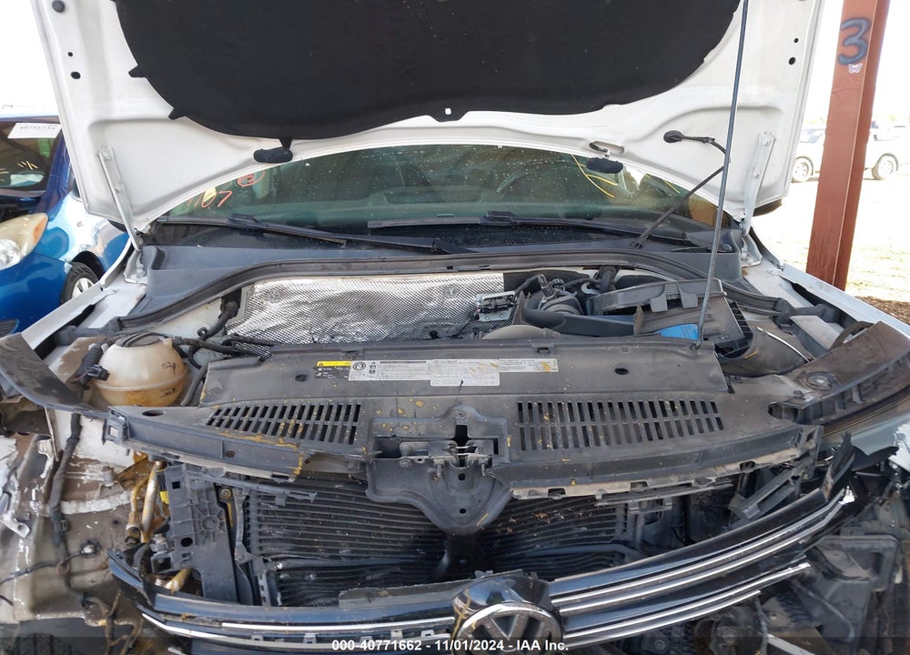 2015 VOLKSWAGEN TIGUAN S VIN: WVGAV7AX6FW514107