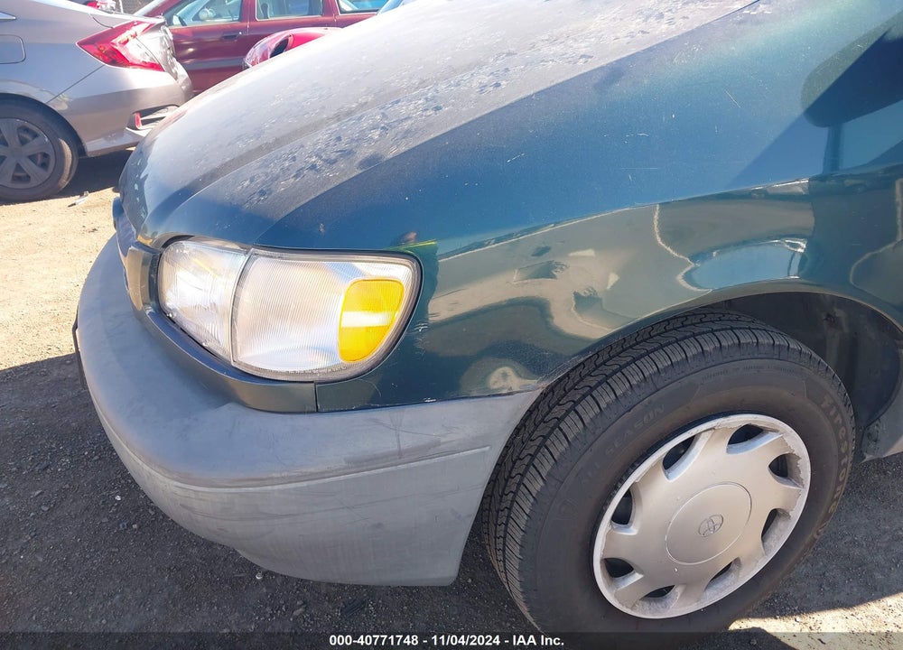 1998 TOYOTA SIENNA LE VIN: 4T3ZF13C7WU036810