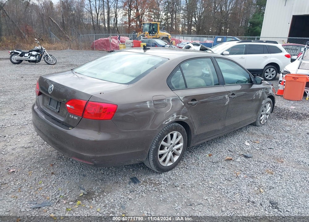 2012 VOLKSWAGEN JETTA 2.5L SE VIN: 3VWDP7AJ0CM402967