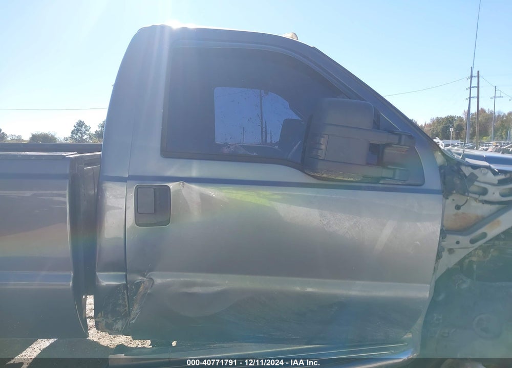 2008 FORD F-350 XL/XLT VIN: 1FTWF33R78EA01696