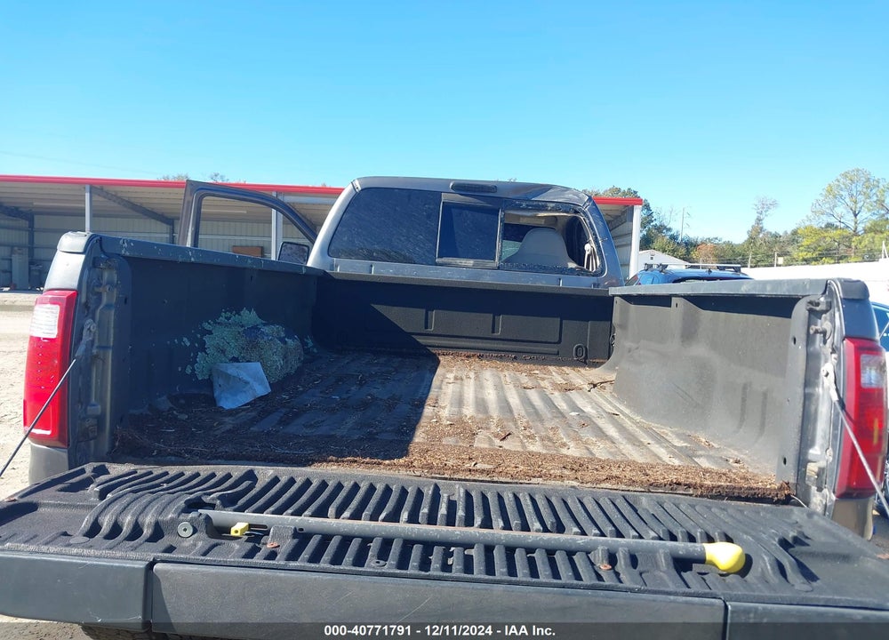 2008 FORD F-350 XL/XLT VIN: 1FTWF33R78EA01696