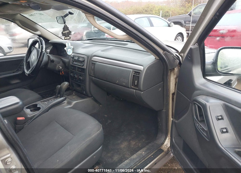 2004 JEEP GRAND CHEROKEE LAREDO VIN: 1J4GW48S84C264852