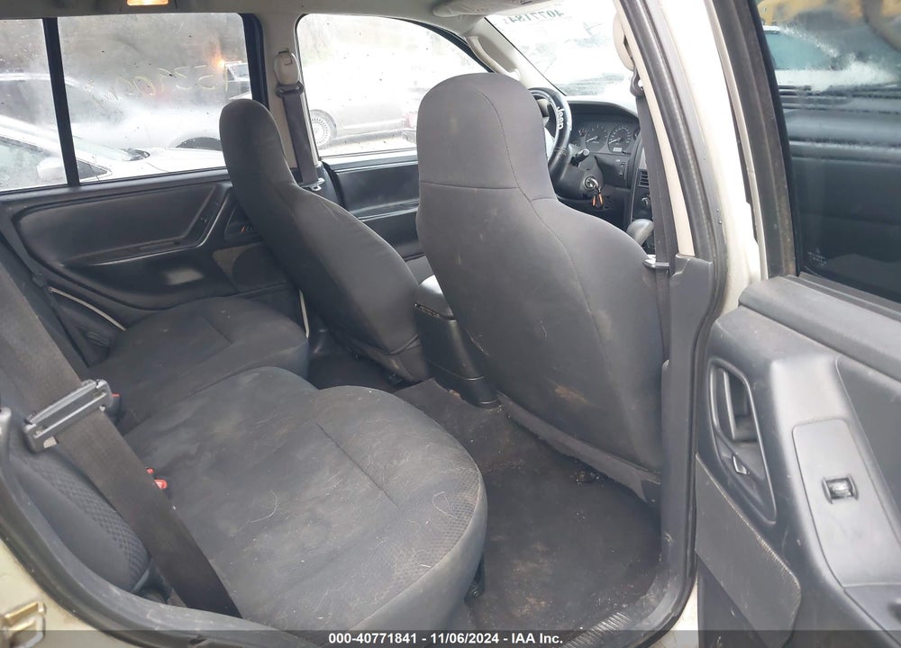 2004 JEEP GRAND CHEROKEE LAREDO VIN: 1J4GW48S84C264852
