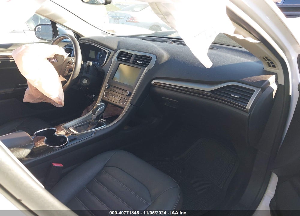 2016 FORD FUSION SE VIN: 3FA6P0HD2GR278525
