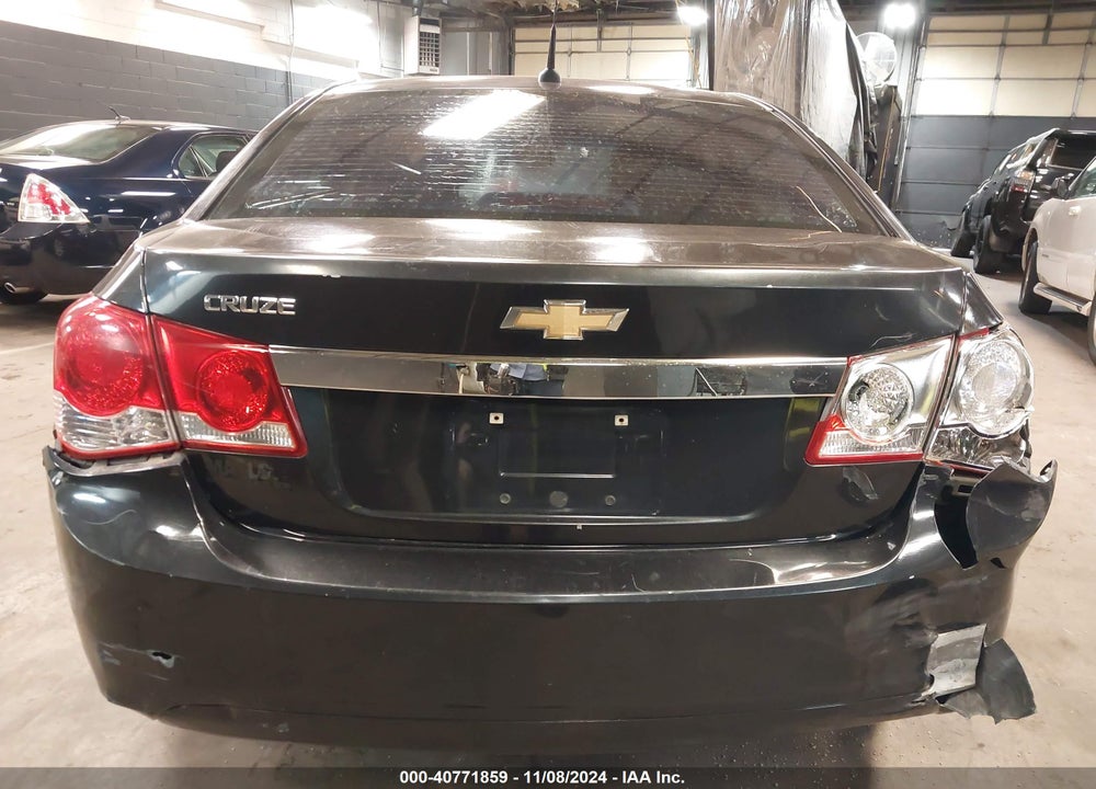 2011 CHEV CRUZE LS VIN: 1G1PC5SH7B7308615
