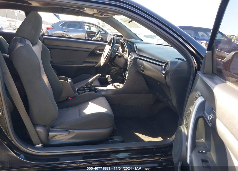 2016 SCION TC VIN: JTKJF5C72GJ020658