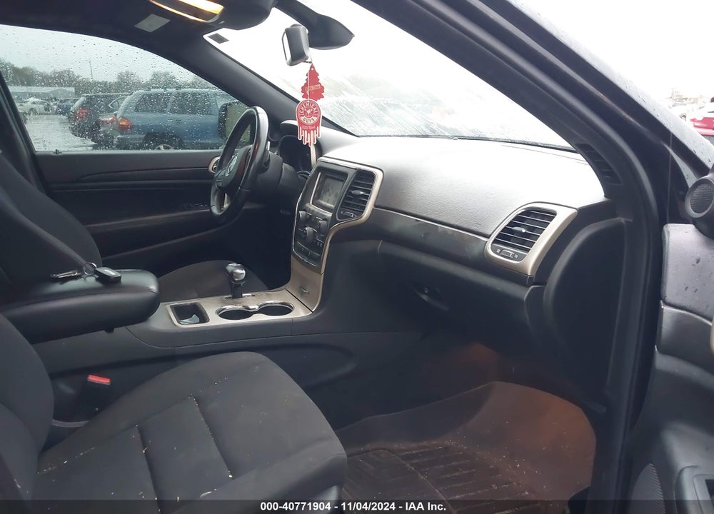 2014 JEEP GRAND CHEROKEE LAREDO VIN: 1C4RJFAG1EC341853