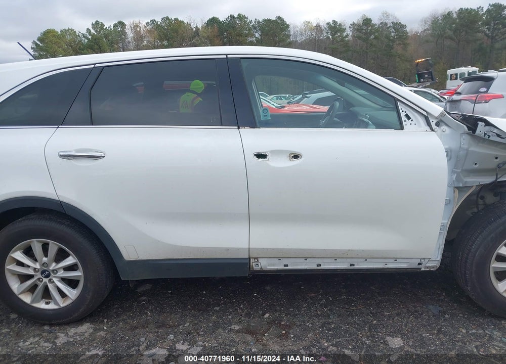 2020 KIA SORENTO 2.4L L VIN: 5XYPG4A37LG675417