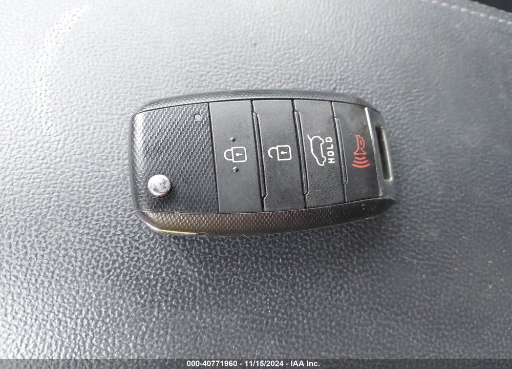 2020 KIA SORENTO 2.4L L VIN: 5XYPG4A37LG675417