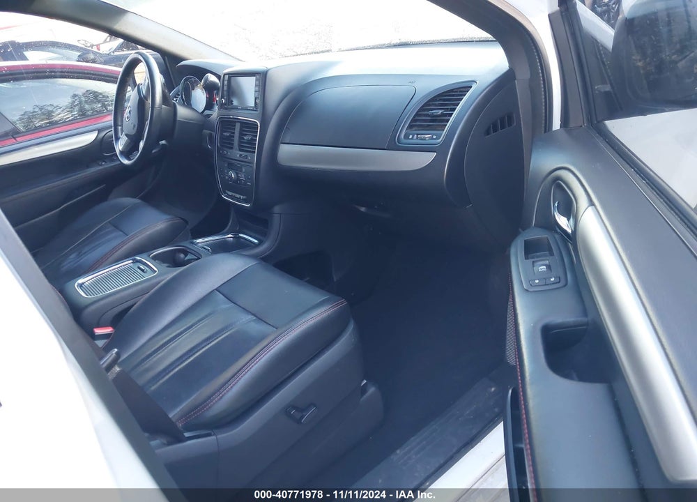 2019 DODGE GRAND CARAVAN GT VIN: 2C4RDGEG9KR557573