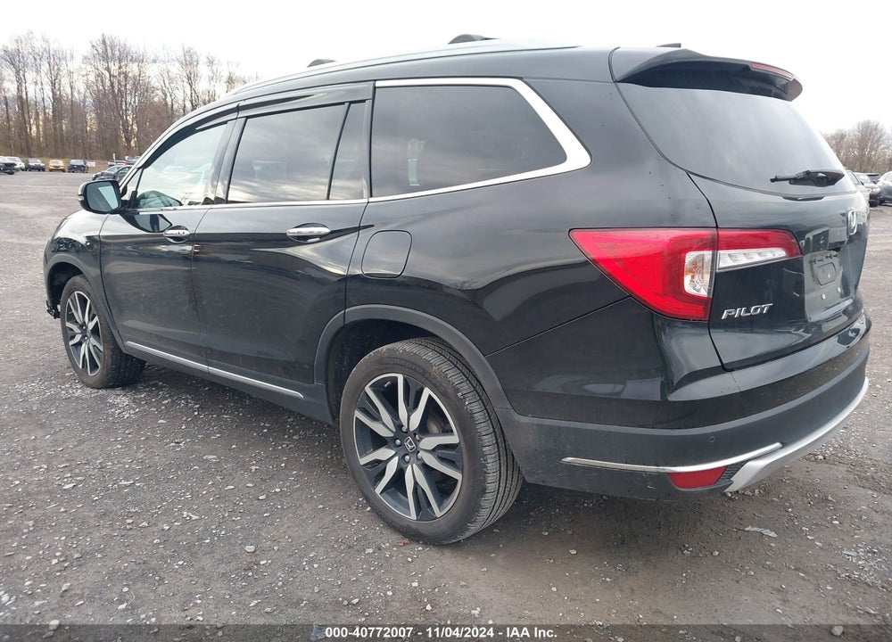 2022 HONDA PILOT AWD TOURING 8 PASSENGER VIN: 5FNYF6H98NB001607