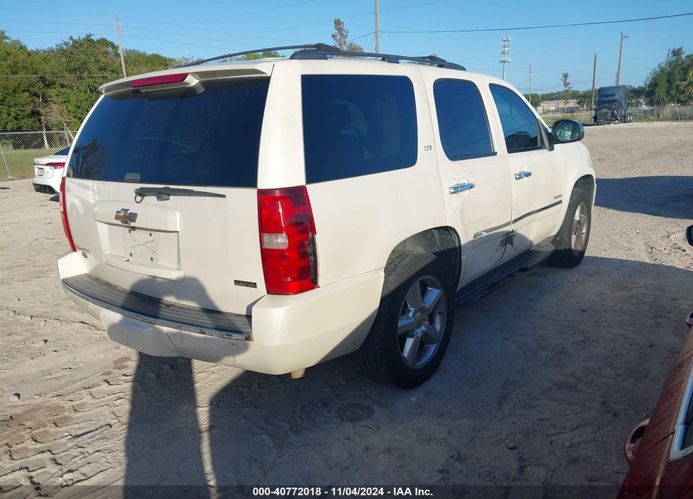 2011 CHEVROLET TAHOE LTZ VIN: 1GNSCCE02BR219039