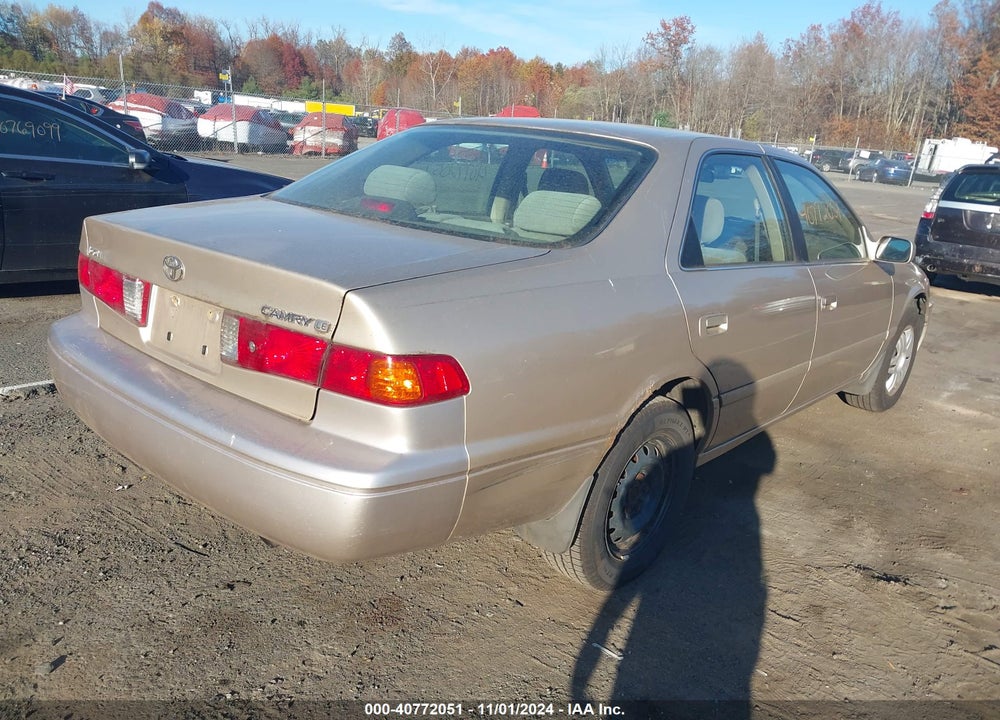 2001 TOYOTA CAMRY LE VIN: JT2BG22KX10537676