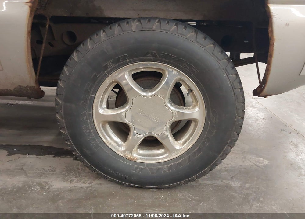 2005 CHEVROLET SILVERADO 1500 LT VIN: 1GCEK19Z55Z120368