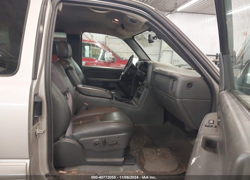 2005 CHEVROLET SILVERADO 1500 LT VIN: 1GCEK19Z55Z120368