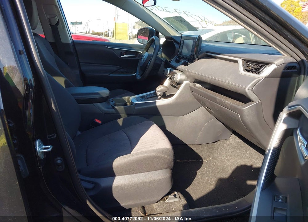 2019 TOYOTA RAV4 XLE VIN: 2T3P1RFV6KC011295