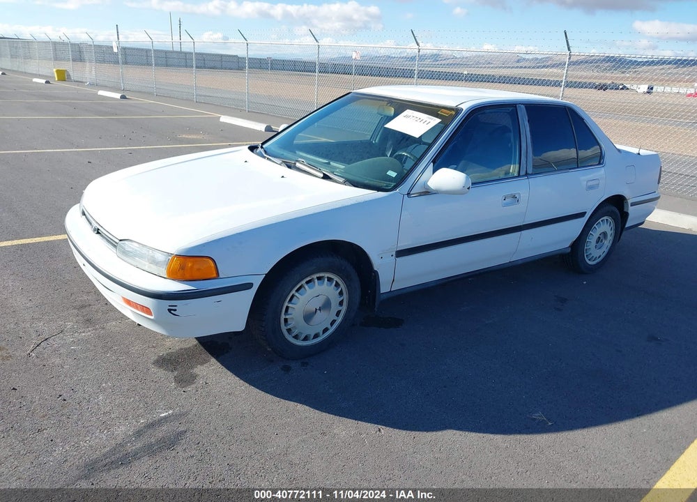 1992 HONDA ACCORD LX VIN: 1HGCB7552NA007474
