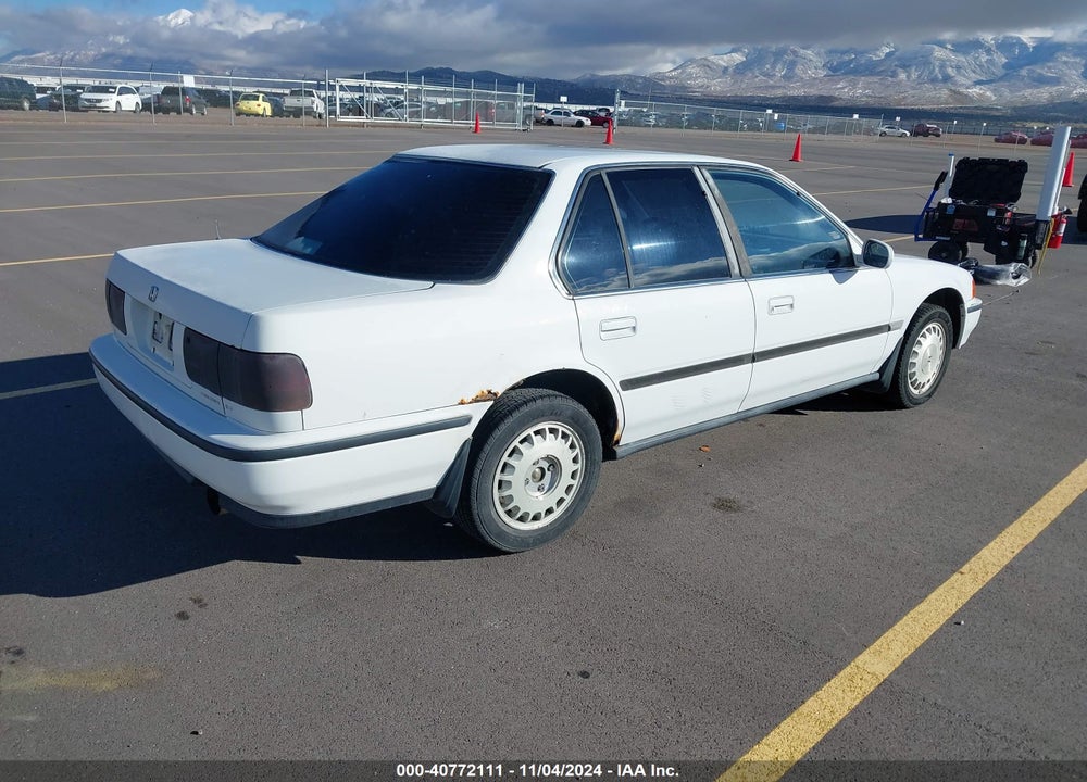 1992 HONDA ACCORD LX VIN: 1HGCB7552NA007474