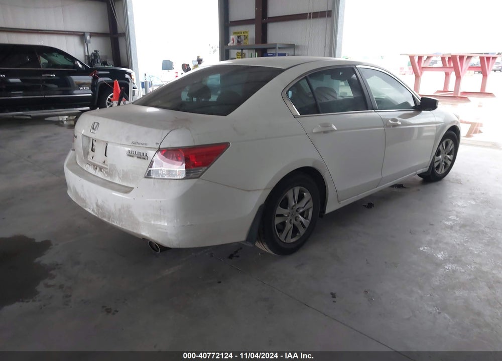 2008 HONDA ACCORD 2.4 LX-P VIN: JHMCP26418C055631
