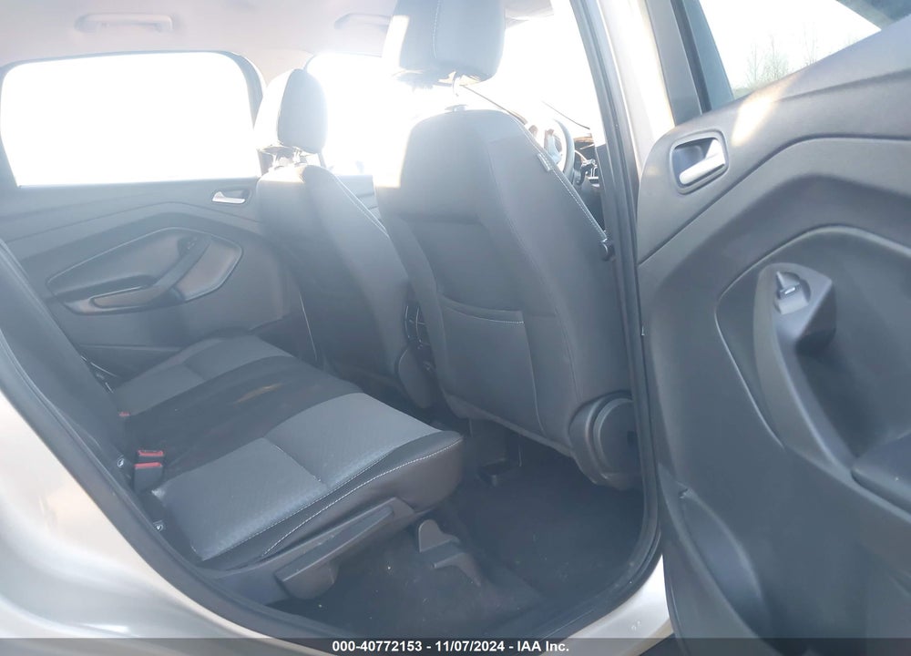 2017 FORD ESCAPE SE VIN: 1FMCU0GD4HUE20354