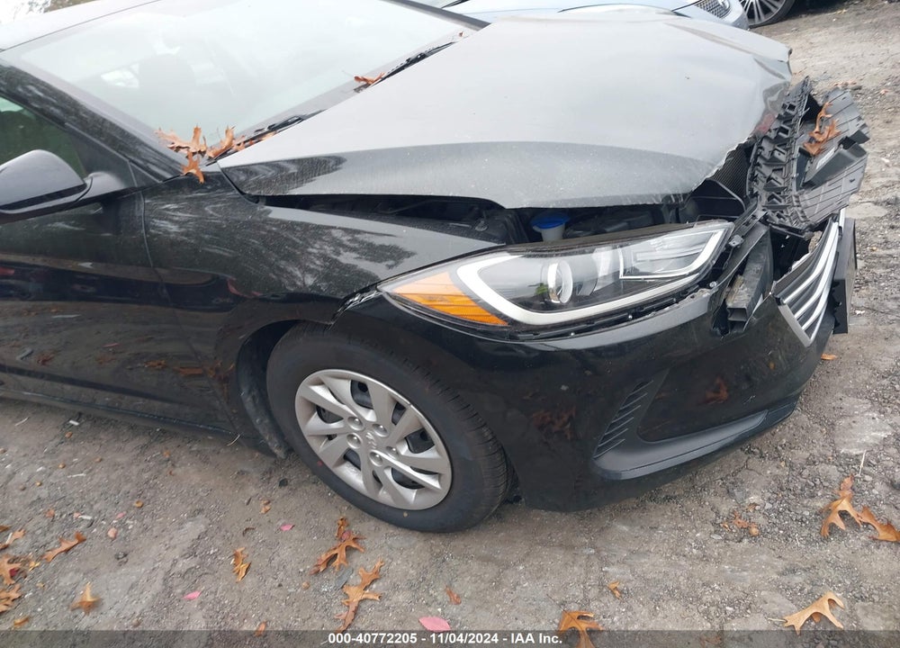 2018 HYUNDAI ELANTRA SE VIN: 5NPD74LF8JH220947
