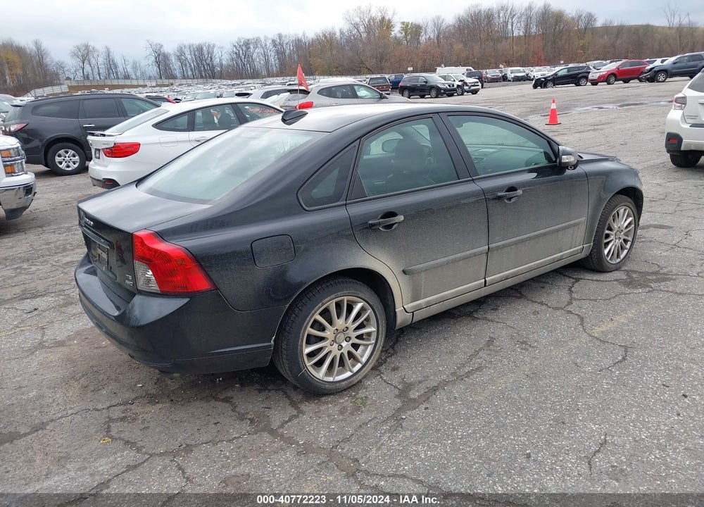 2008 VOLVO S40 T5 VIN: YV1MH672482384413