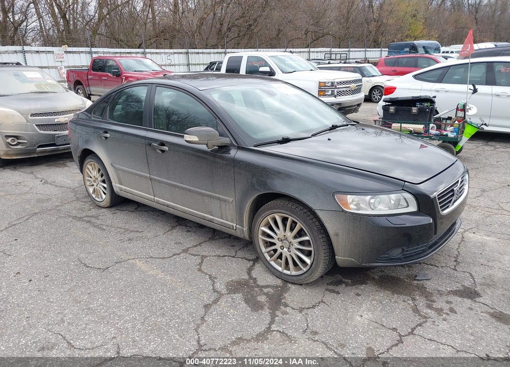 2008 VOLVO S40 T5 VIN: YV1MH672482384413