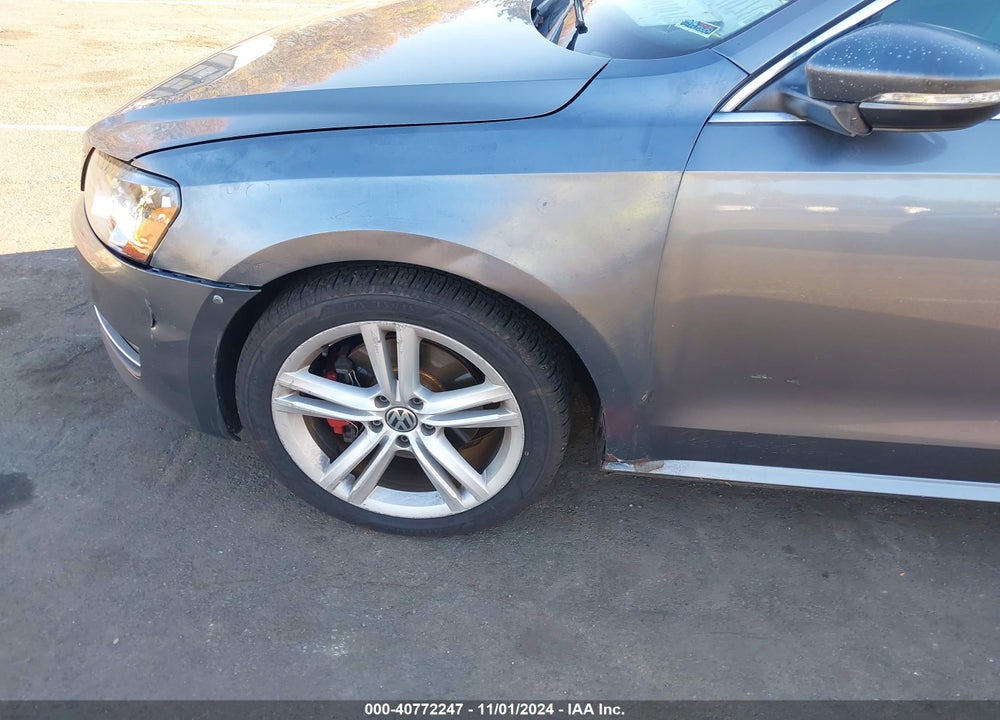 2012 VOLKSWAGEN PASSAT 3.6L V6 SE VIN: 1VWBM7A30CC095383