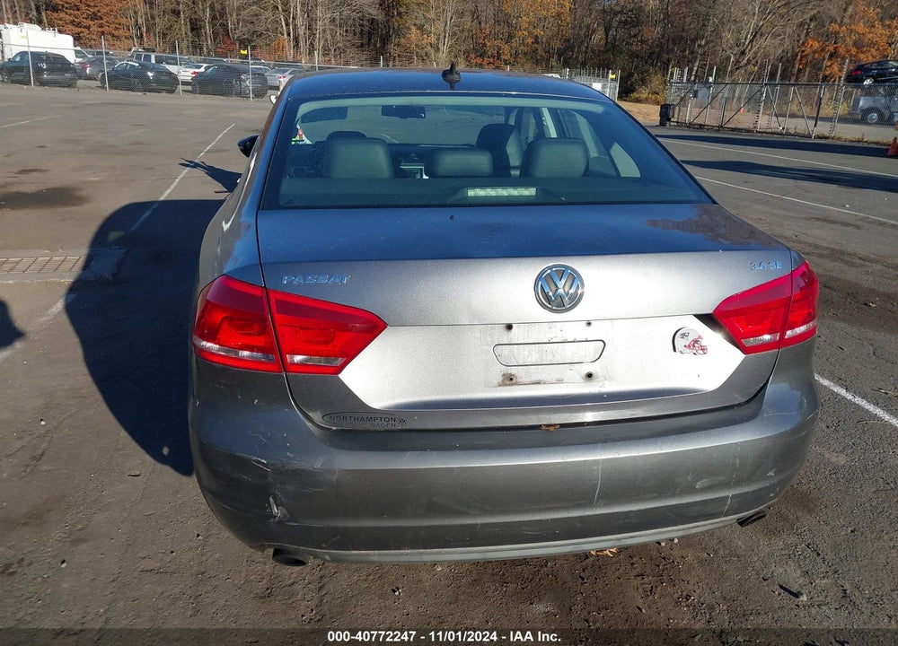 2012 VOLKSWAGEN PASSAT 3.6L V6 SE VIN: 1VWBM7A30CC095383