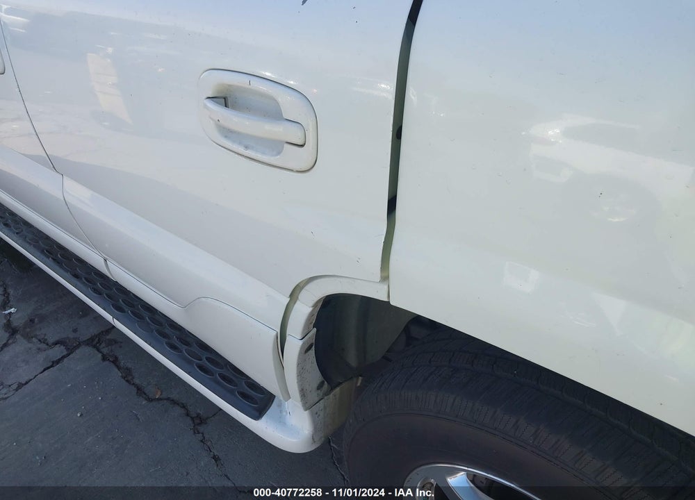 2004 GMC YUKON DENALI VIN: 1GKEK63U24J245050