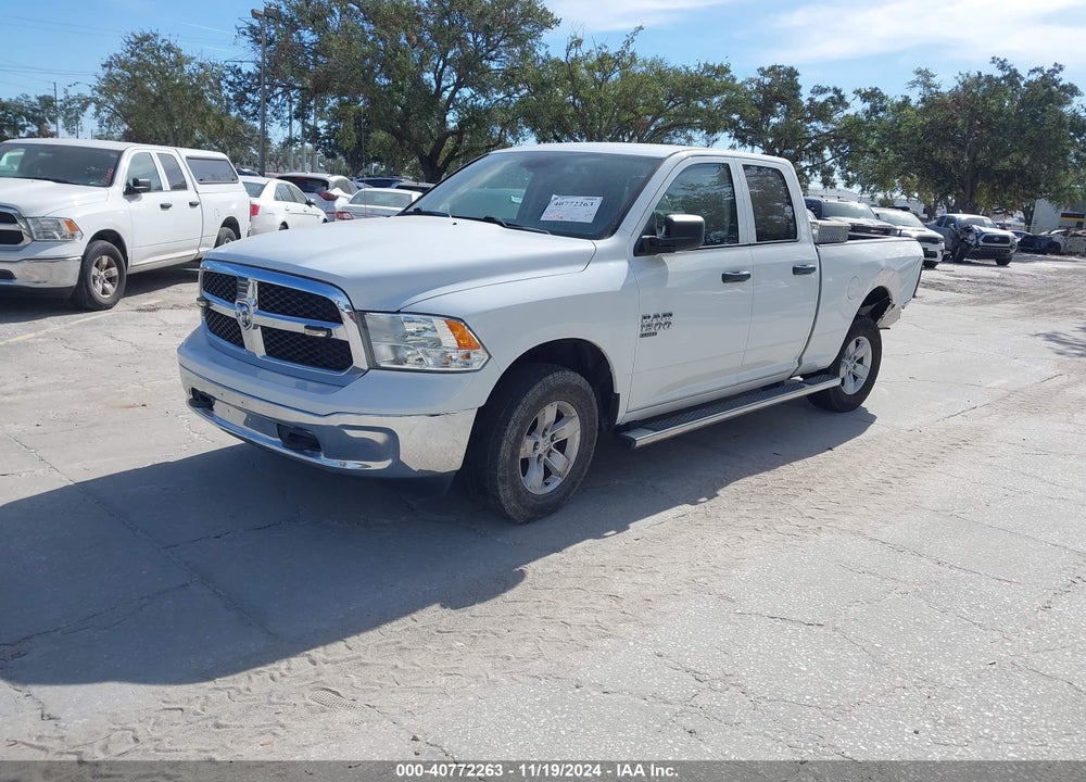2019 RAM 1500 CLASSIC TRADESMAN QUAD CAB 4X4 6'4 BOX VIN: 1C6RR7FG2KS652837