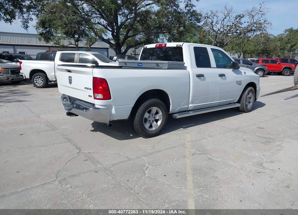 2019 RAM 1500 CLASSIC TRADESMAN QUAD CAB 4X4 6'4 BOX VIN: 1C6RR7FG2KS652837