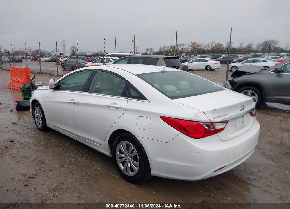 2013 HYUNDAI SONATA GLS VIN: 5NPEB4AC8DH518771