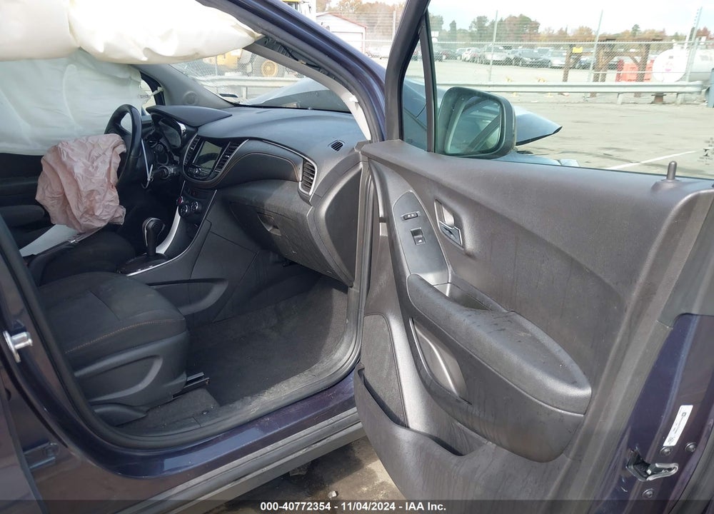2018 CHEVROLET TRAX LT VIN: 3GNCJLSB4JL153924
