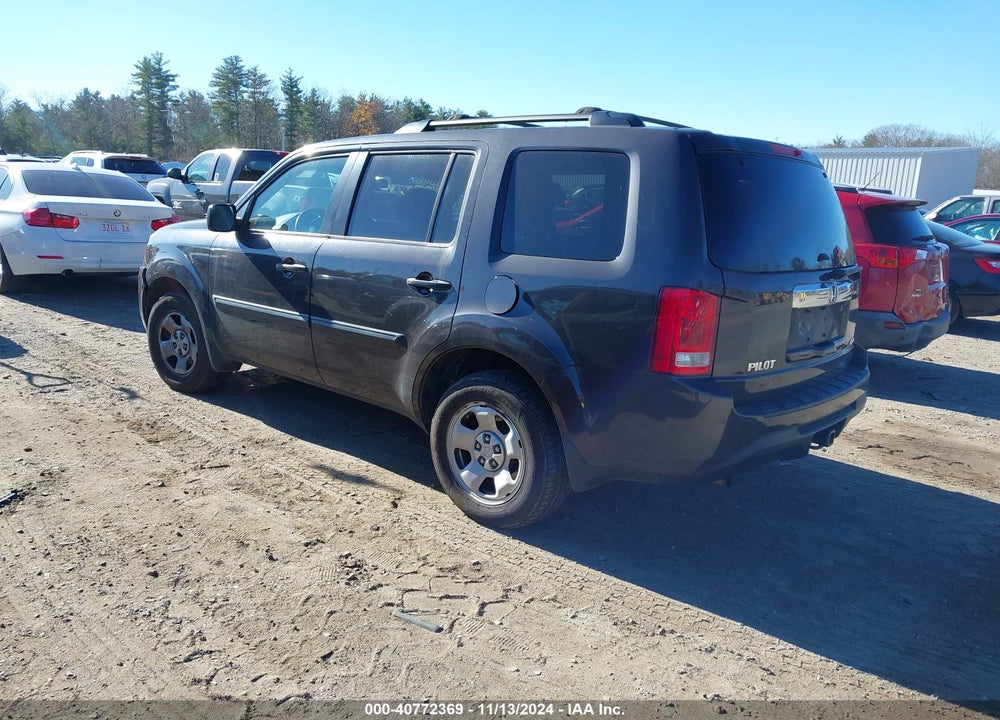 2012 HONDA PILOT LX VIN: 5FNYF4H27CB064380