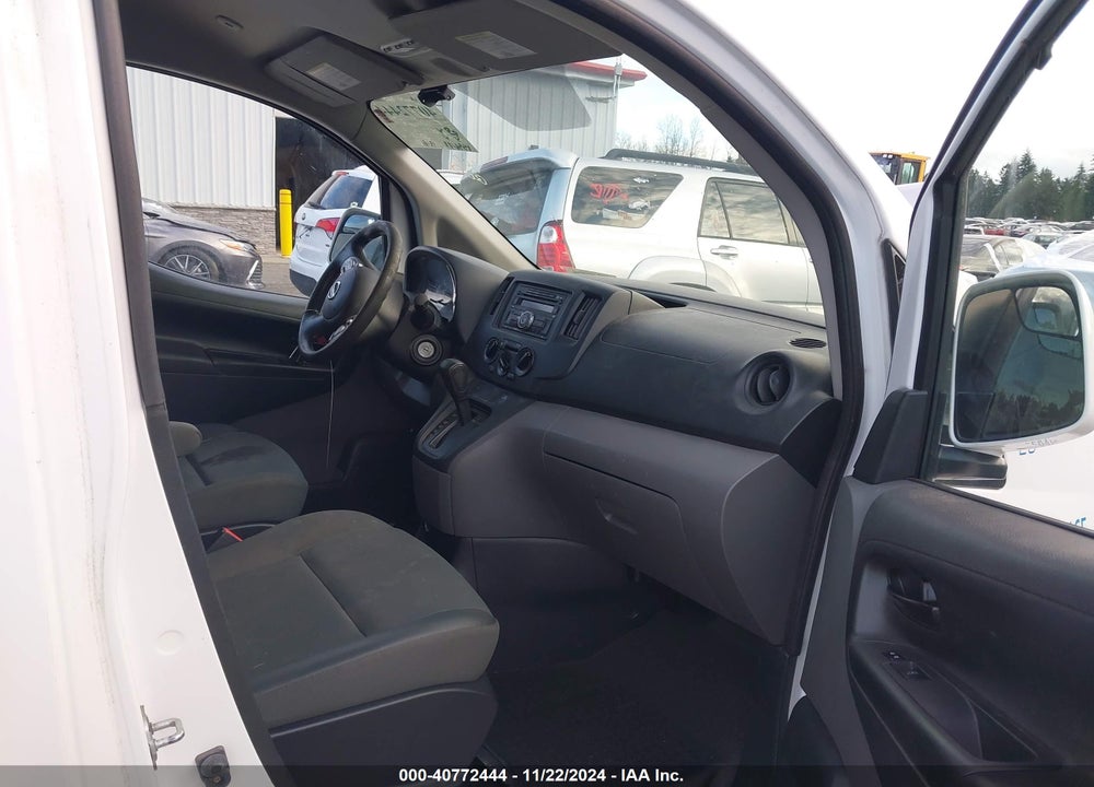 2017 NISSAN NV200 SV VIN: 3N6CM0KN0HK690585