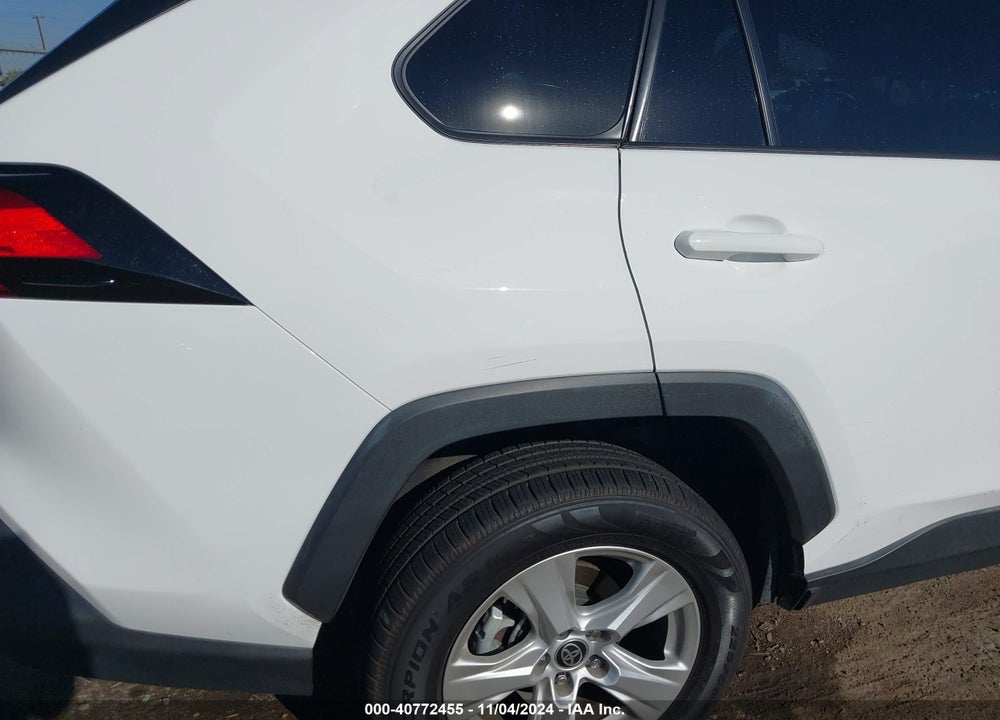 2021 TOYOTA RAV4 XLE VIN: 2T3P1RFVXMC203371