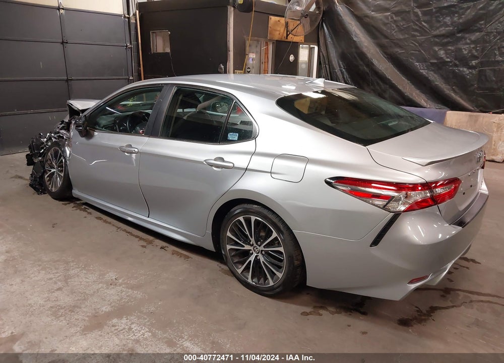 2020 TOYOTA CAMRY SE AWD VIN: 4T1G11BK5LU017854