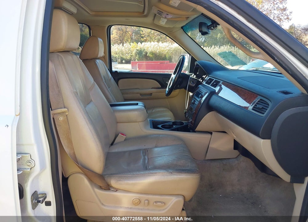 2007 CHEVROLET TAHOE LT VIN: 1GNFK13097R284439