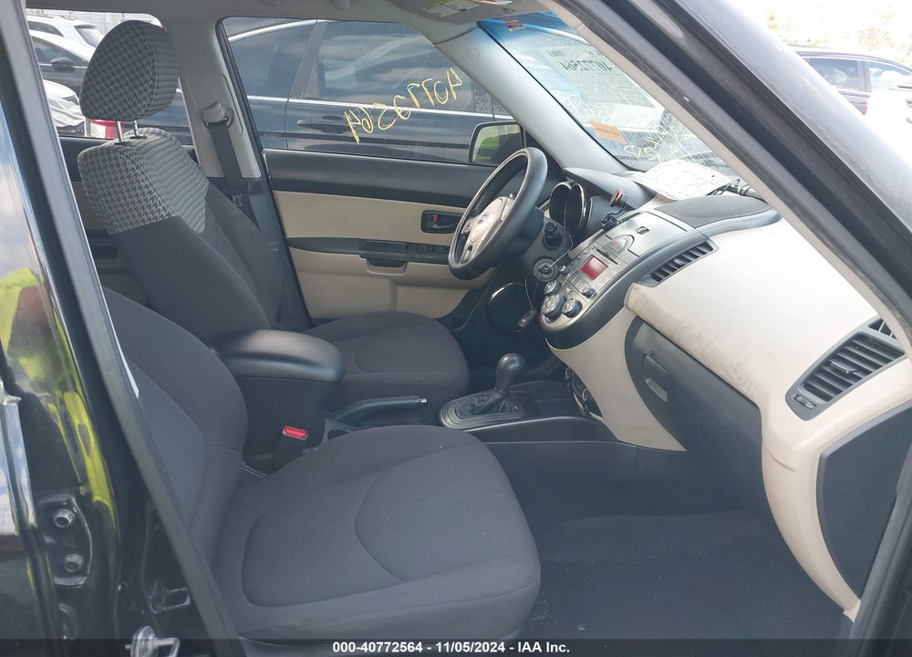 2011 KIA SOUL VIN: KNDJT2A22B7275662
