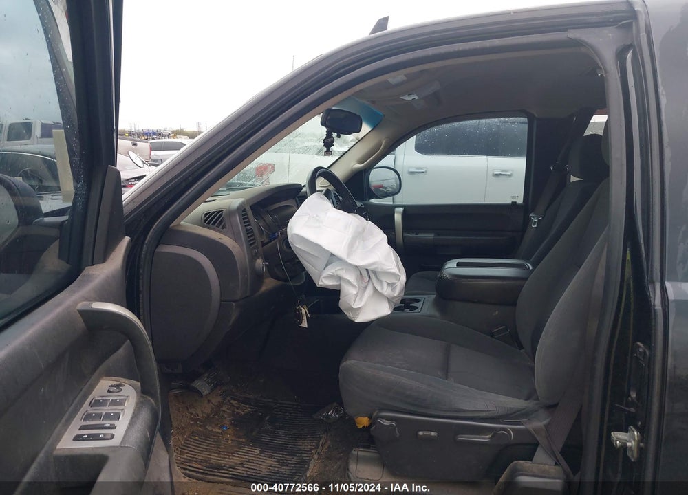 2009 CHEVROLET SILVERADO 1500 LT VIN: 2GCEK29J191108264