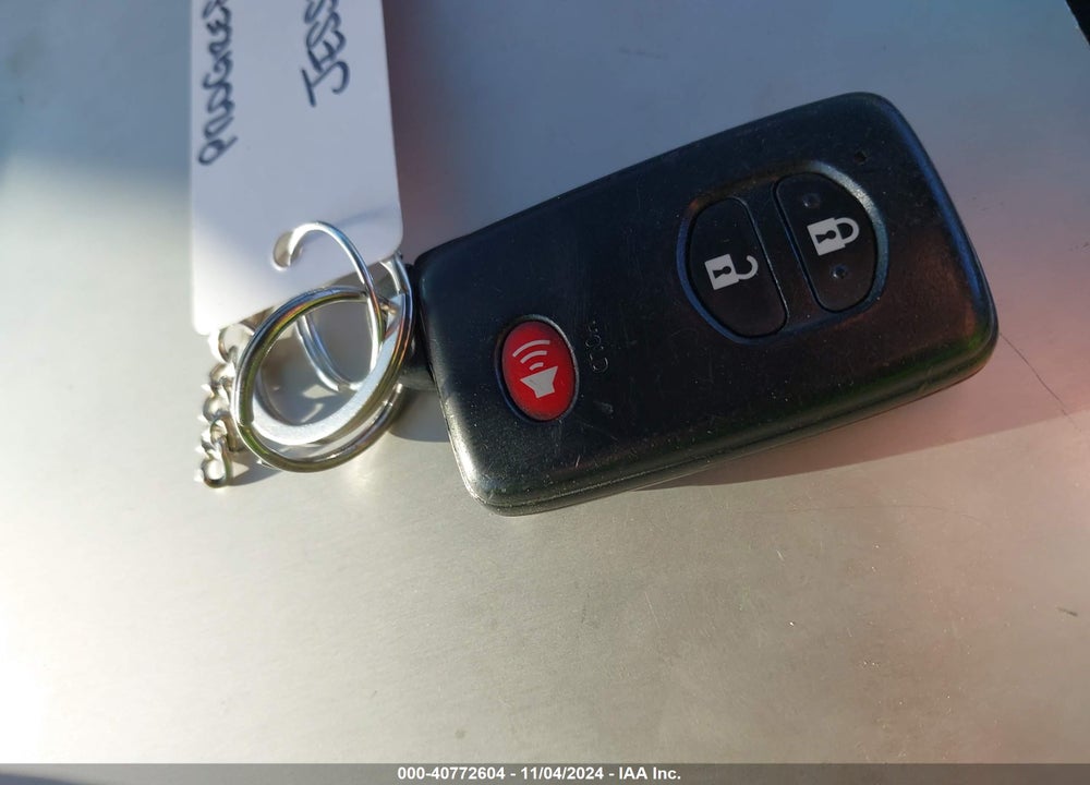 2013 TOYOTA PRIUS TWO VIN: JTDKN3DU4D1706672